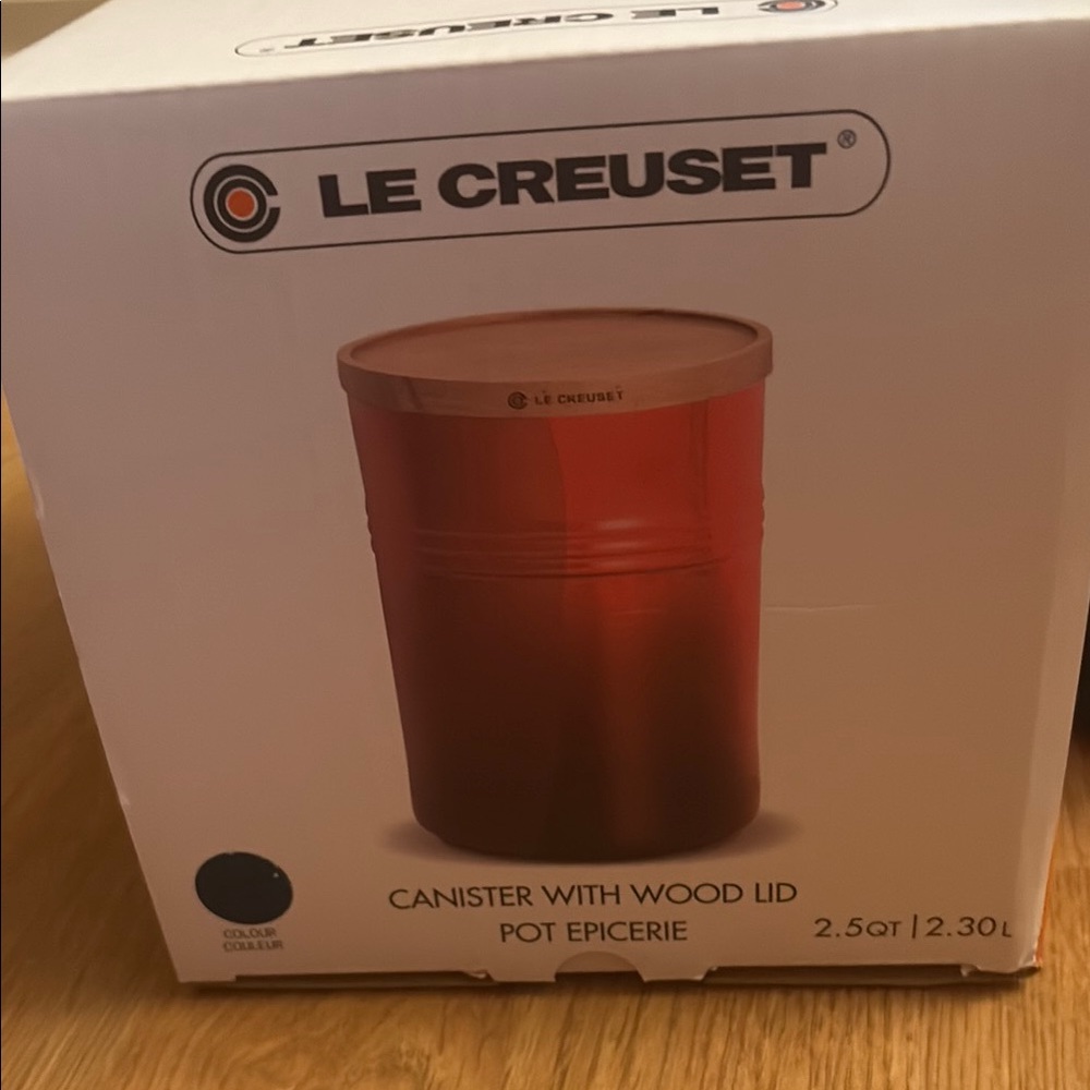 Le Creuset 14cm Large 2.5 quart Canister With Wood Lid Canister, Marseille Blue. - Picture 10 of 10
